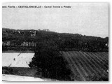 1930 - Il tennis dal castello. Sulla dx il campo lavorato dove ora c' una fitta pineta.