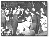 1964 - Festa di mezza estate offerta dall'Amm. Comunale. Il Sindaco riceve il Prefetto.