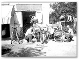 1938 - Biciclette e pochi ciclomotori