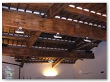 Fattoria Arcivescovile - L'imponente travatura del soffitto della nuova sala consiliare 
