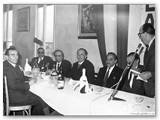 1963 - Pranzo sociale, parla il Presidente Matteucci, sul fondo l'ing. Alberto Orazio Direttore Aniene