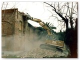 Anni '90 - Demolizione del villaggio Aniene da parte della ditta Co.ge.mar.- Arch. G. Luppichini.