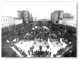 5 maggio 1988 - Consiglio comunale aperto, nella nuova piazza