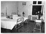 1972 - Nuovo Presidio Ospedaliero, camera di degenza.