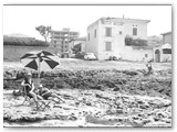 1963 - Villeggiatura davanti a villa Pazzaglia
