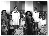 12/10/1952 - Minirecita delle piccole alunne